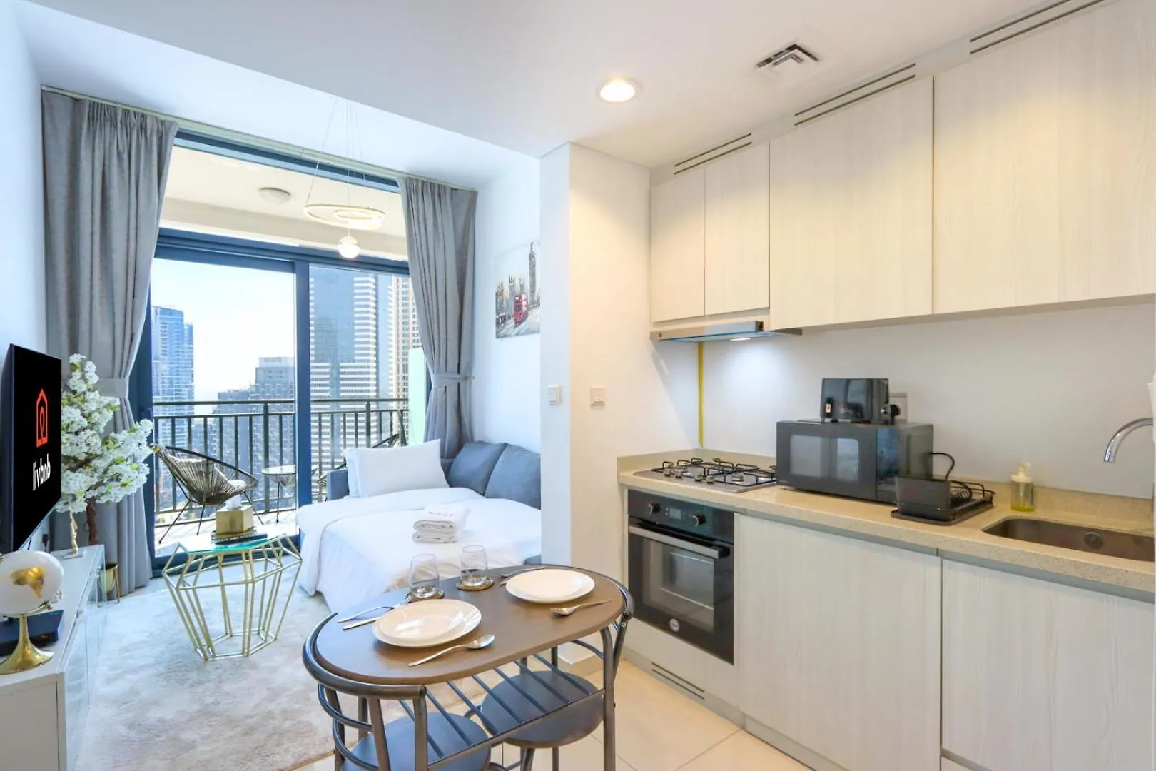 Canalfront Gem 1Br In Zada Tower By Livbnb Dubai 0*,